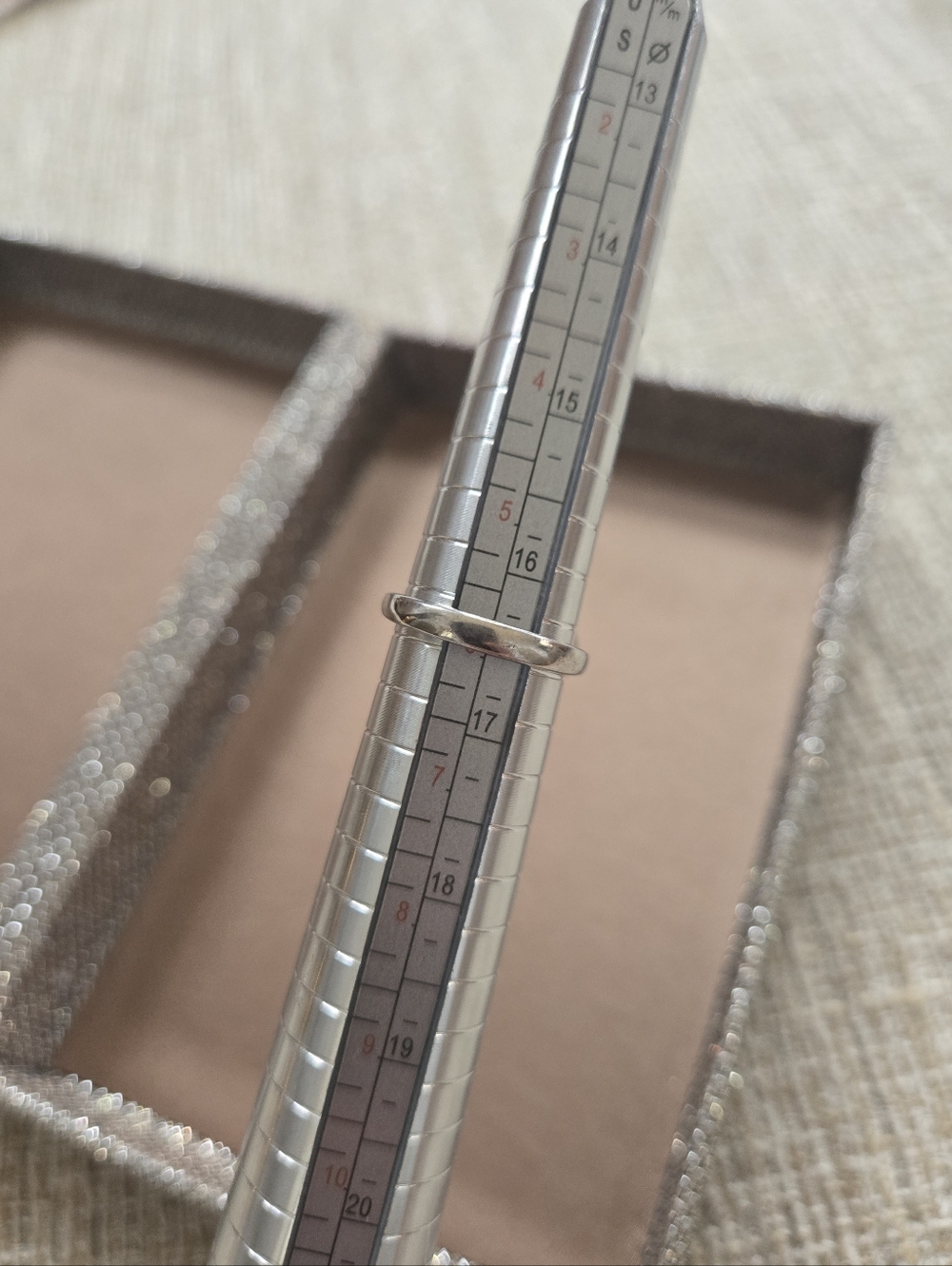 Kendra Scott Emmaline Blue Kyocera Opal Ring - Picture 9 of 9